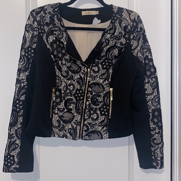Beautiful black lace blazer - Picture 4 of 4